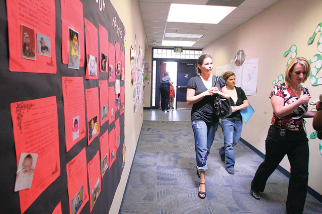 Small group school tours for KSD parents ease new school anxiety